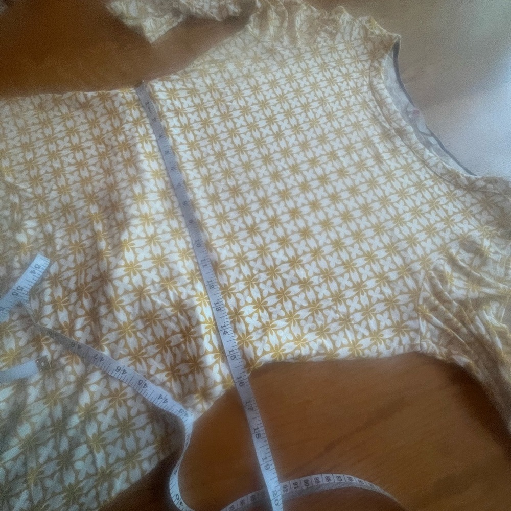 Patterned Dress - Picture 7 of 9